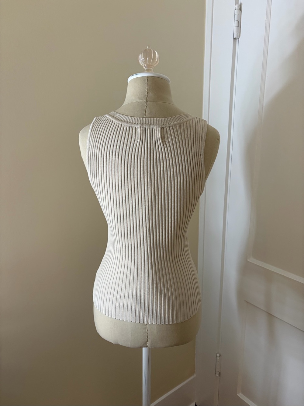 DISSH Cream Ribbed Tank Top - Picture 2 of 3